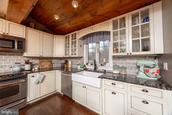$575,000 | 1684 Chestnut Ridge Road, Upper Black Eddy, PA 18972