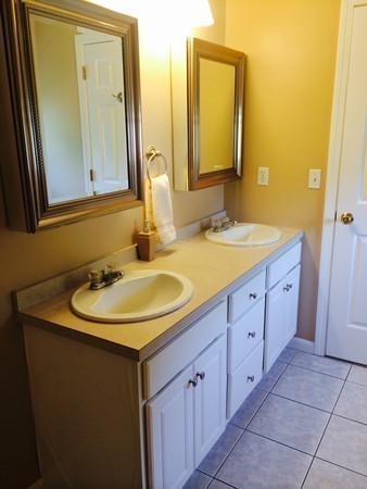 3 Beach Webster Ma Charlton, MA 01507 - Photo 19 of 27