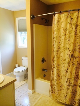 3 Beach Webster Ma Charlton, MA 01507 - Photo 20 of 27