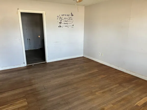 $800 | 2011 35th Street, Lubbock, TX 79412