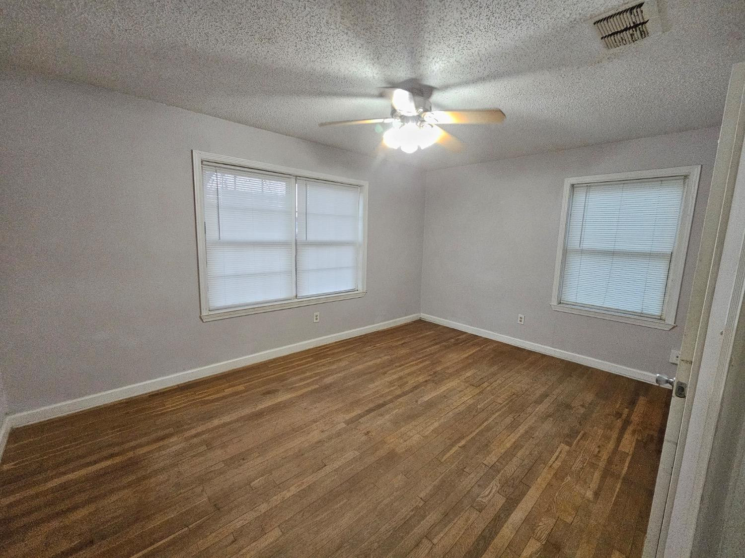 2011 35th Street Lubbock, TX 79412 - Photo 6 of 8 Photo 6