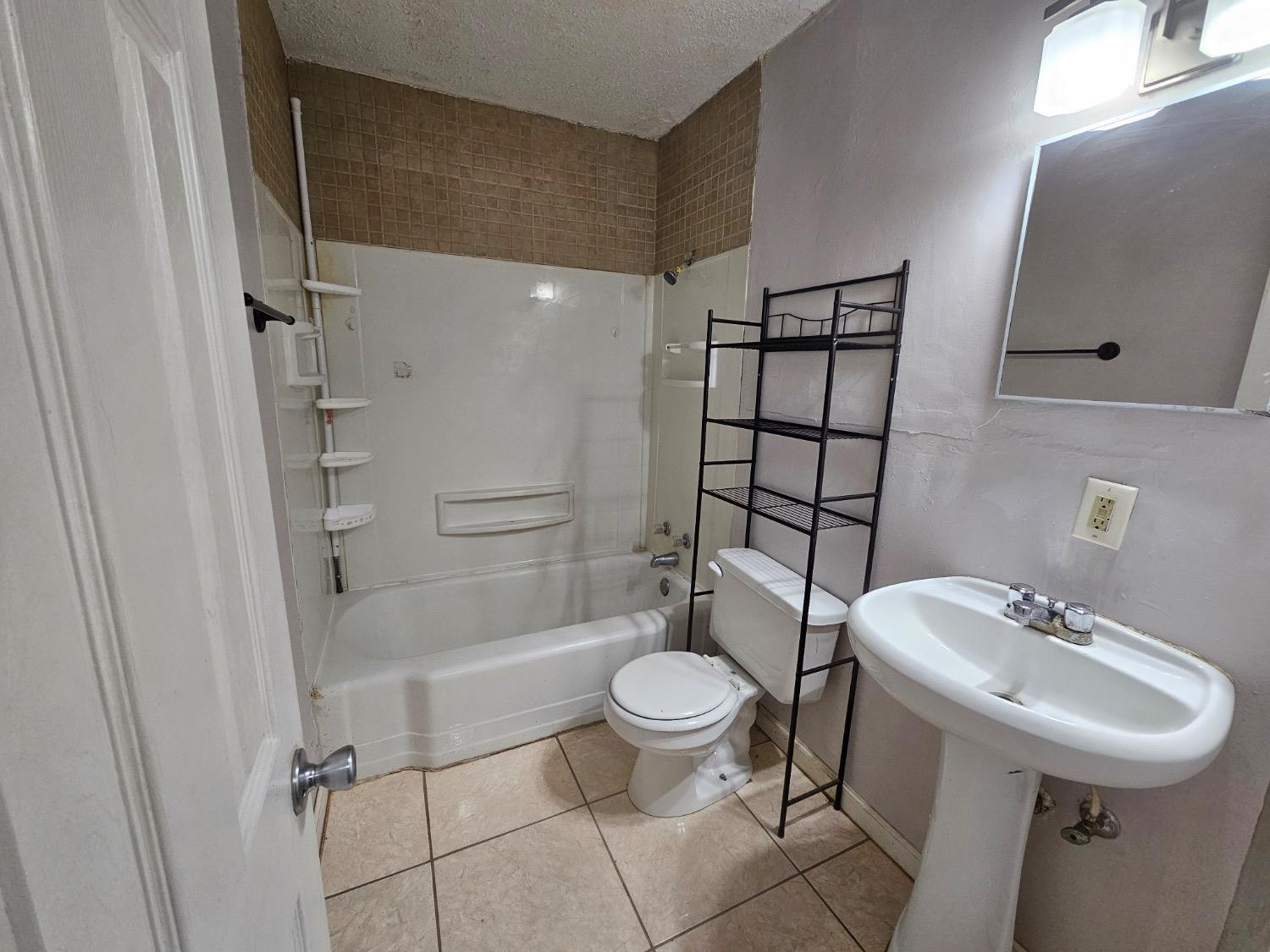 2011 35th Street Lubbock, TX 79412 - Photo 7 of 8 Photo 7