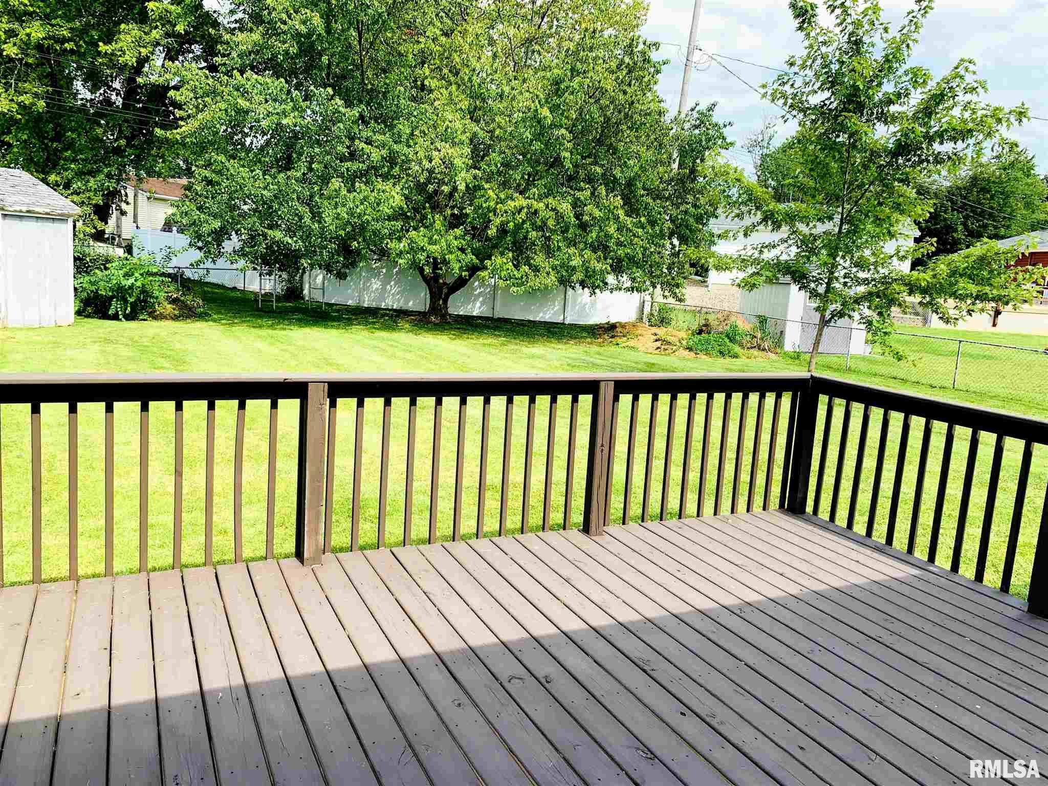 108 Pearl Circle Washington, IL 61571 - Photo 9 of 10 Gallery Image 9