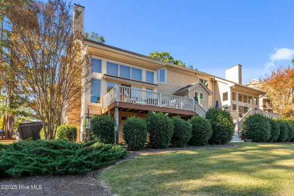$899,000 | 140 Cochrane Castle Circle, Pinehurst, NC 28374