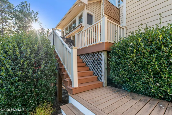 $899,000 | 140 Cochrane Castle Circle, Pinehurst, NC 28374