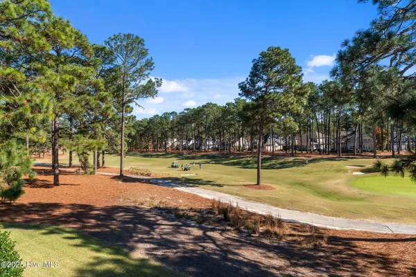 $899,000 | 140 Cochrane Castle Circle, Pinehurst, NC 28374