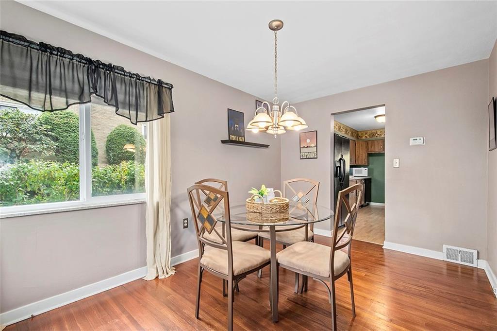 99 Forest Grove Road Coraopolis, PA 15108 - Photo 4 of 21 Gallery Image 4