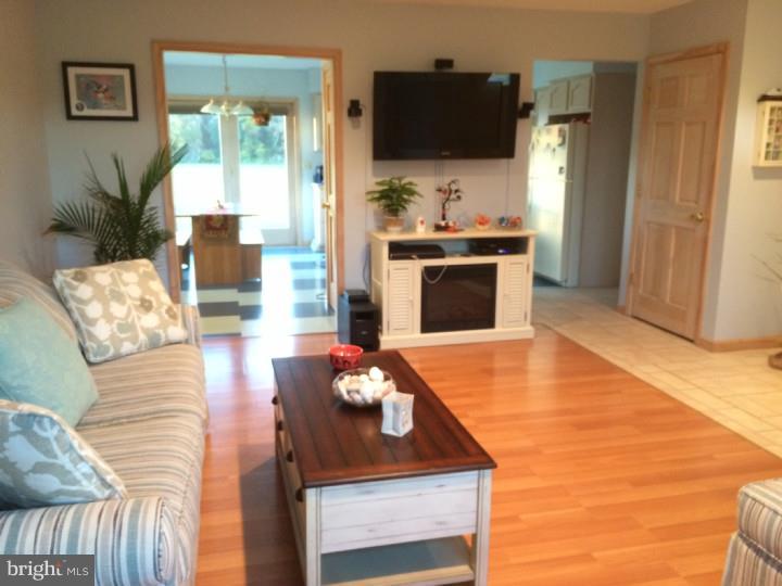 1680 Flora Road Vineland, NJ 08360 - Photo 4 of 23 Gallery Image 4