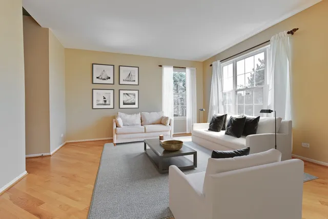 $3,700 | 473 Bay Tree Circle, Vernon Hills, IL 60061