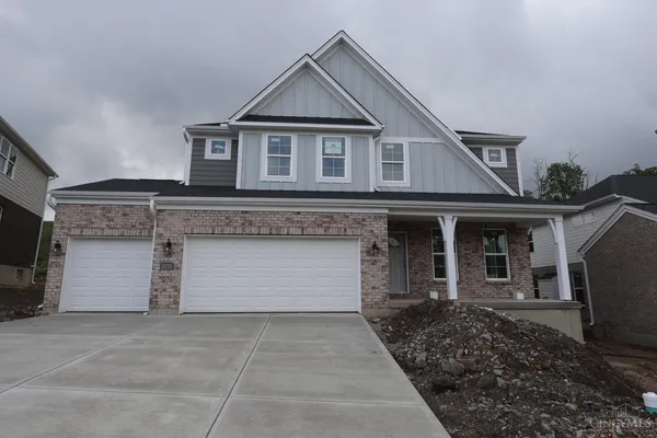 $675,000 | 5775 Irwin Drive, Unit 141, Cincinnati, OH 45248