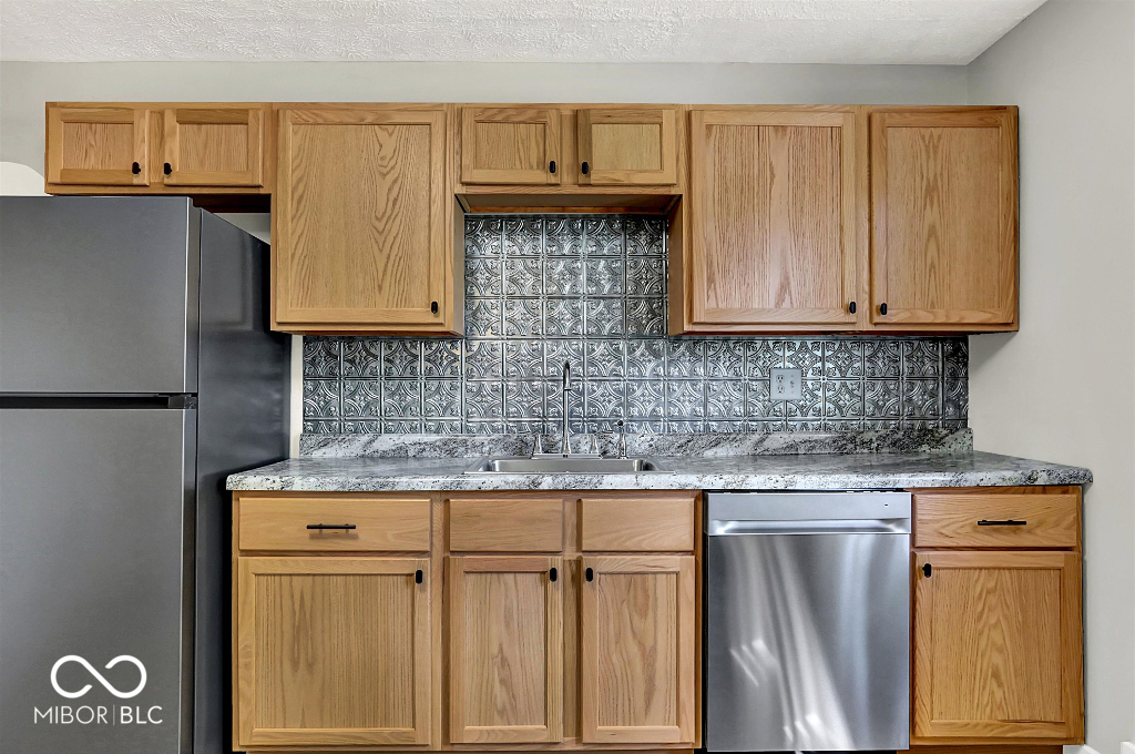 11155 East 10th Street Indianapolis, IN 46229 - Photo 13 of 42