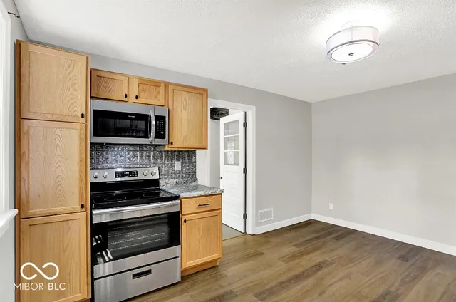 $179,900 | 11155 East 10th Street, Indianapolis, IN 46229