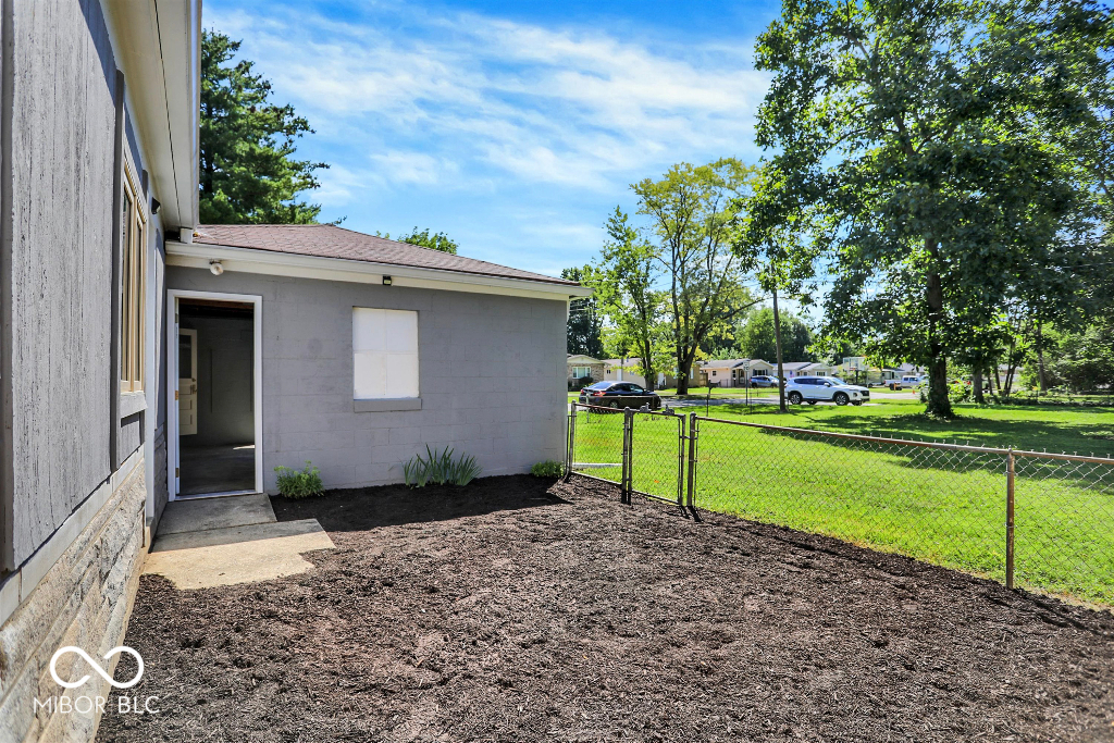 11155 East 10th Street Indianapolis, IN 46229 - Photo 38 of 42