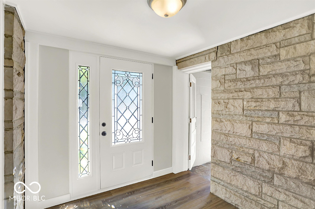 11155 East 10th Street Indianapolis, IN 46229 - Photo 7 of 42