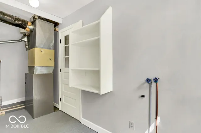 $179,900 | 11155 East 10th Street, Indianapolis, IN 46229