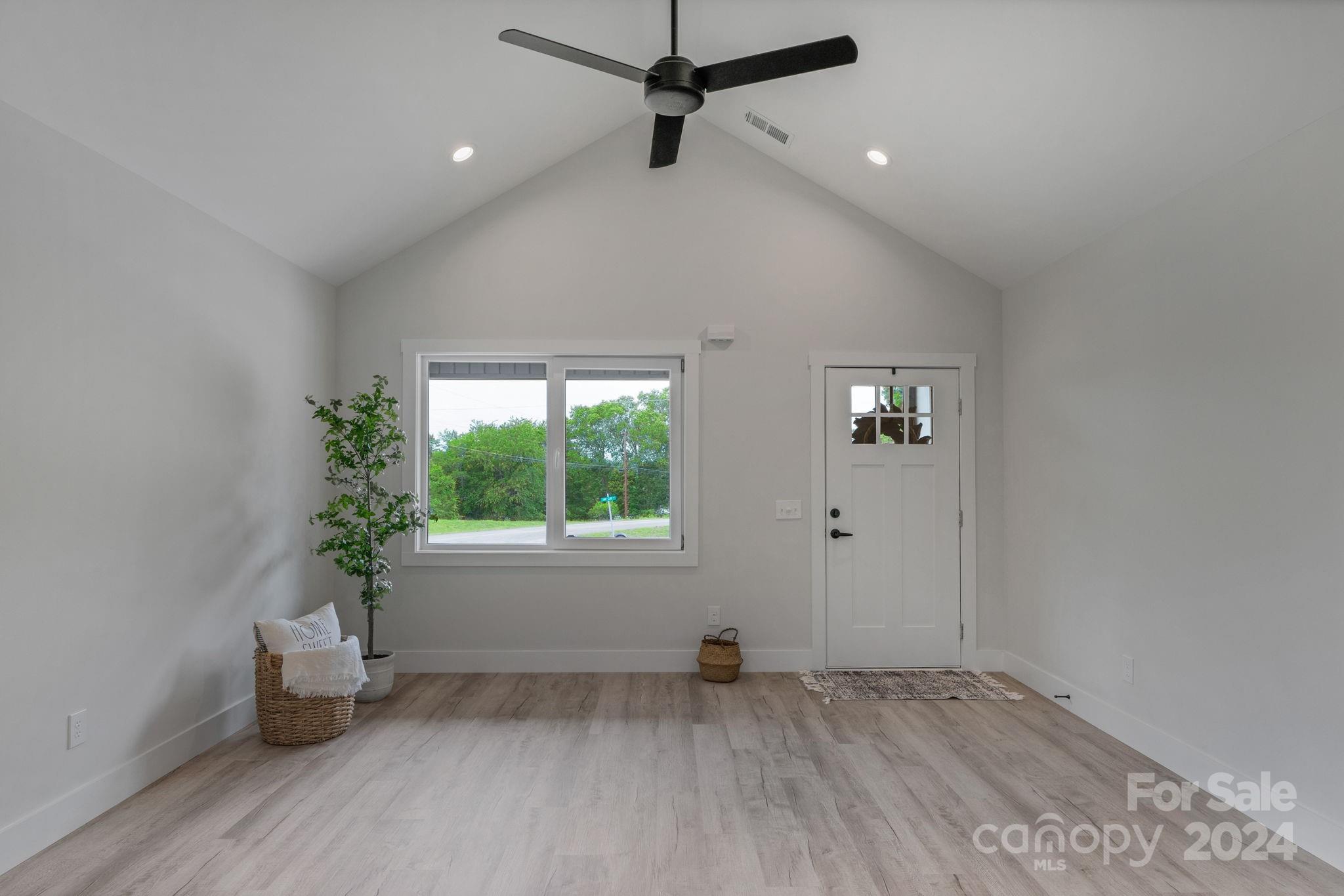 2386 Csi Farm Road Hickory, NC 28602 - Photo 11 of 34 Gallery Image 11