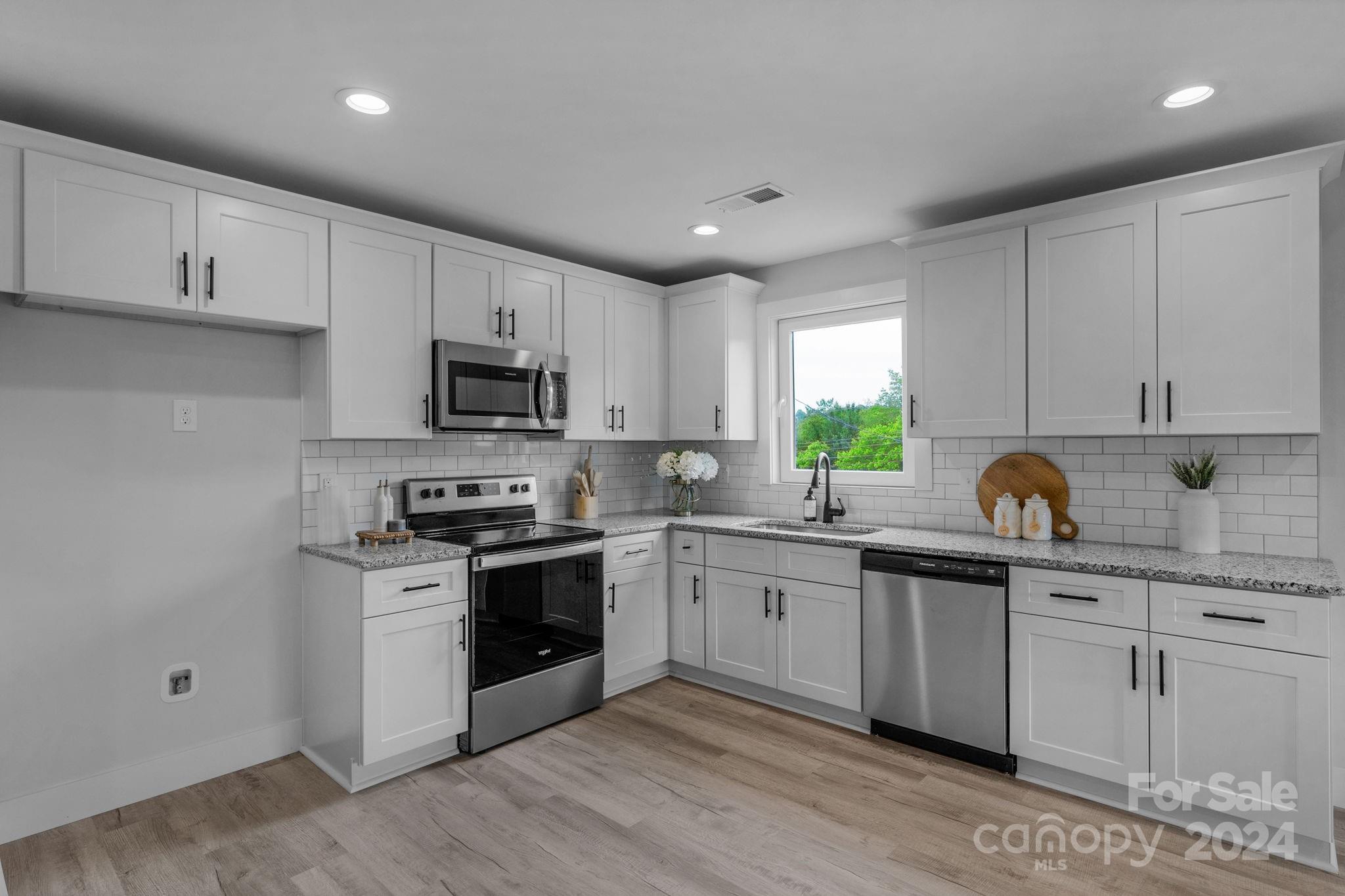 2386 Csi Farm Road Hickory, NC 28602 - Photo 12 of 34 Gallery Image 12
