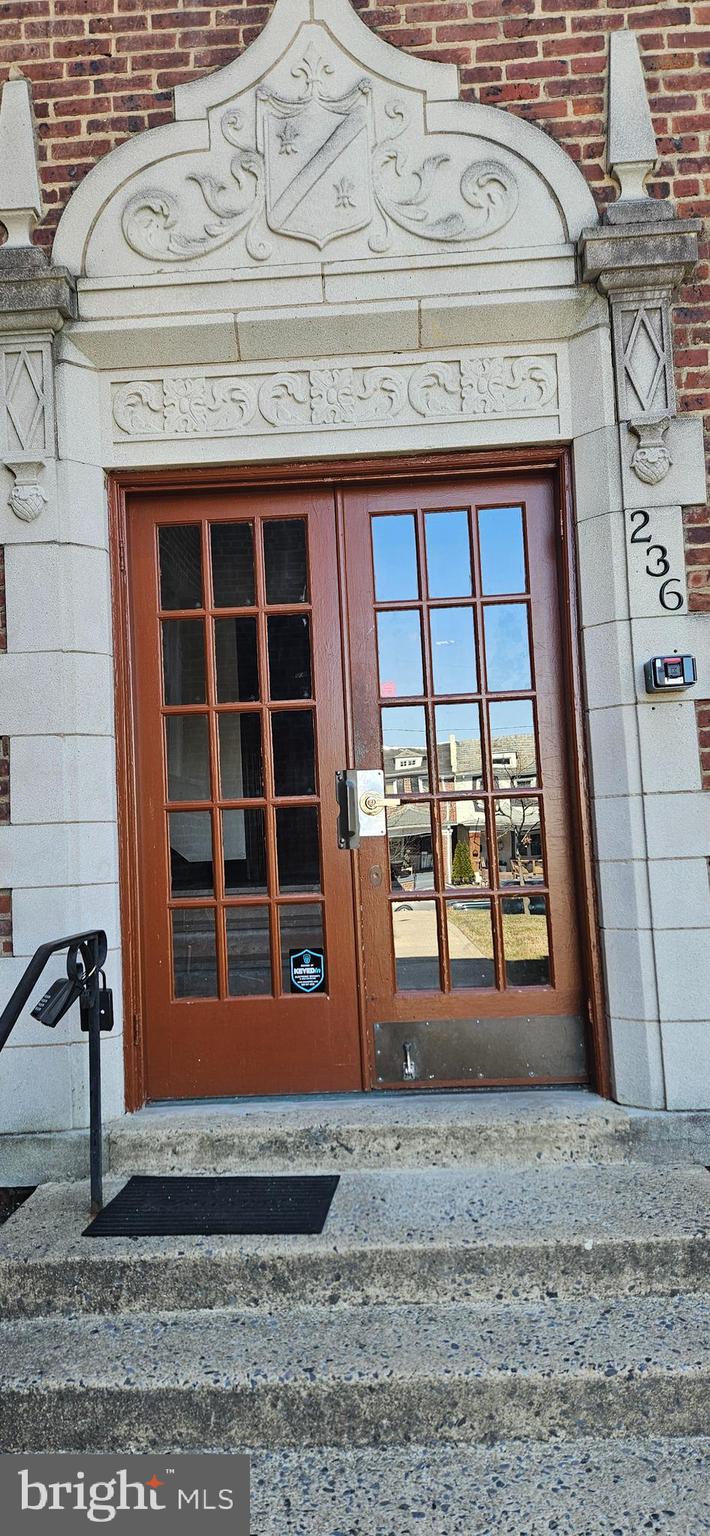 236 Farragut Street Northwest, Unit H203 Washington, DC 20011 - Photo 4 of 30 a front view of a house