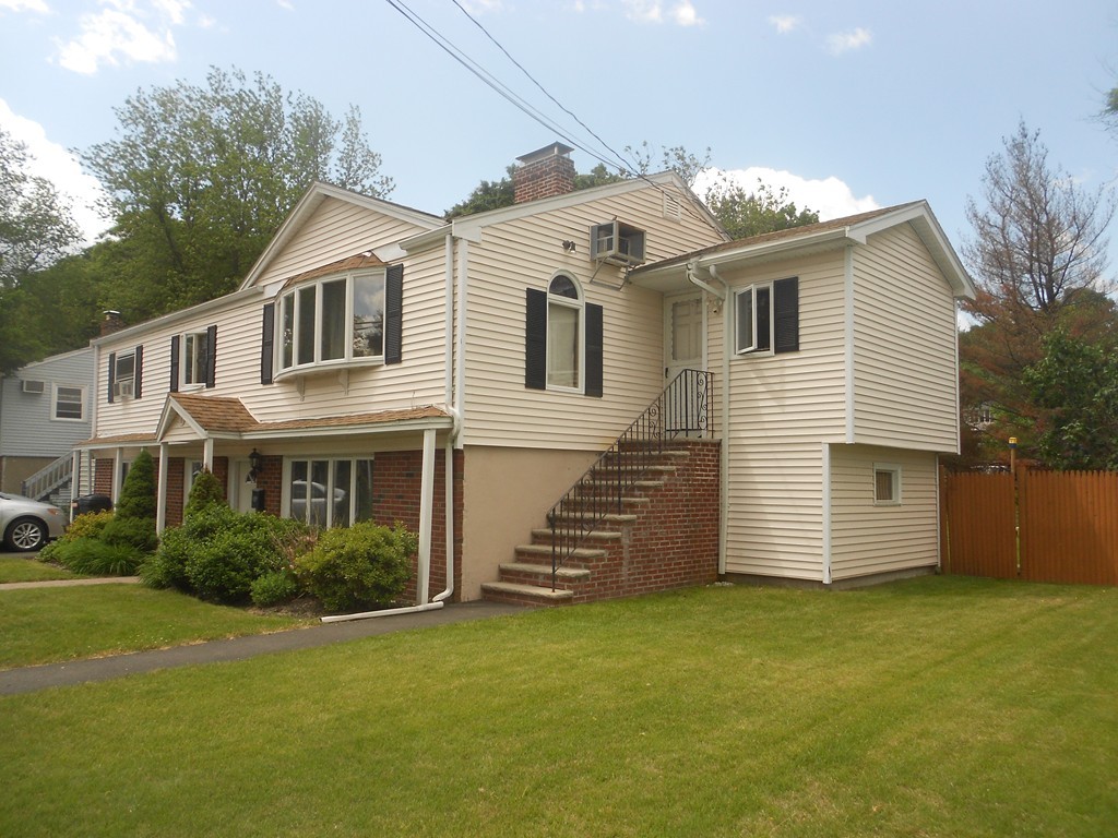 16 Pillings Road Saugus, MA 01906 - Photo 1 of 30 Gallery Image 1