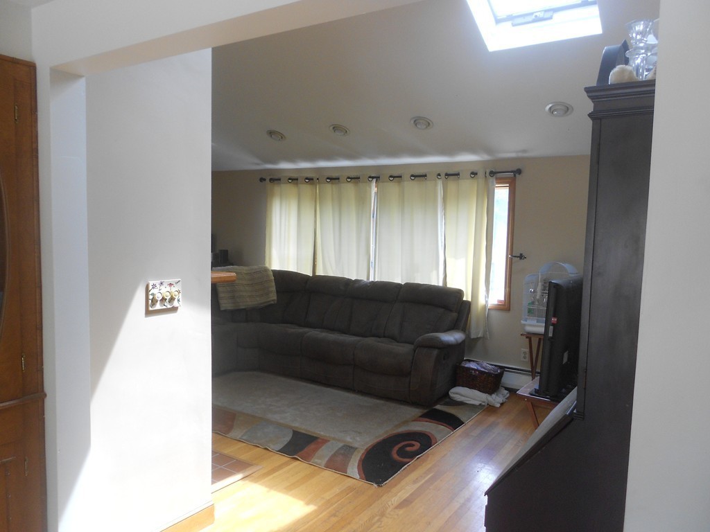 16 Pillings Road Saugus, MA 01906 - Photo 11 of 30 Gallery Image 11