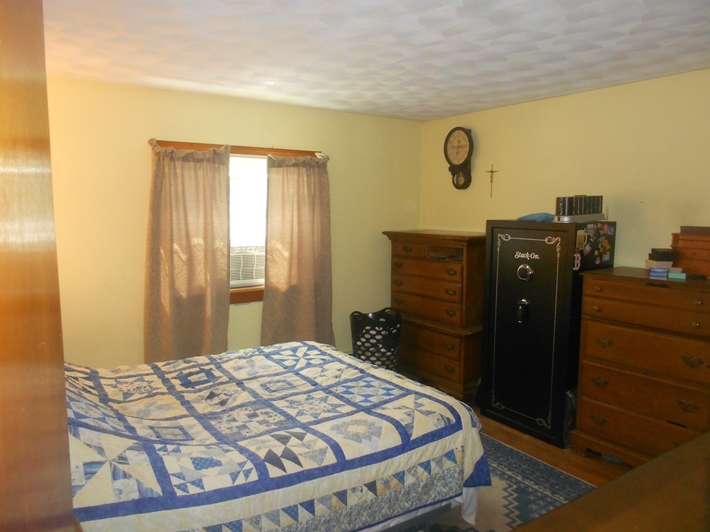 16 Pillings Road Saugus, MA 01906 - Photo 19 of 30 Gallery Image 19