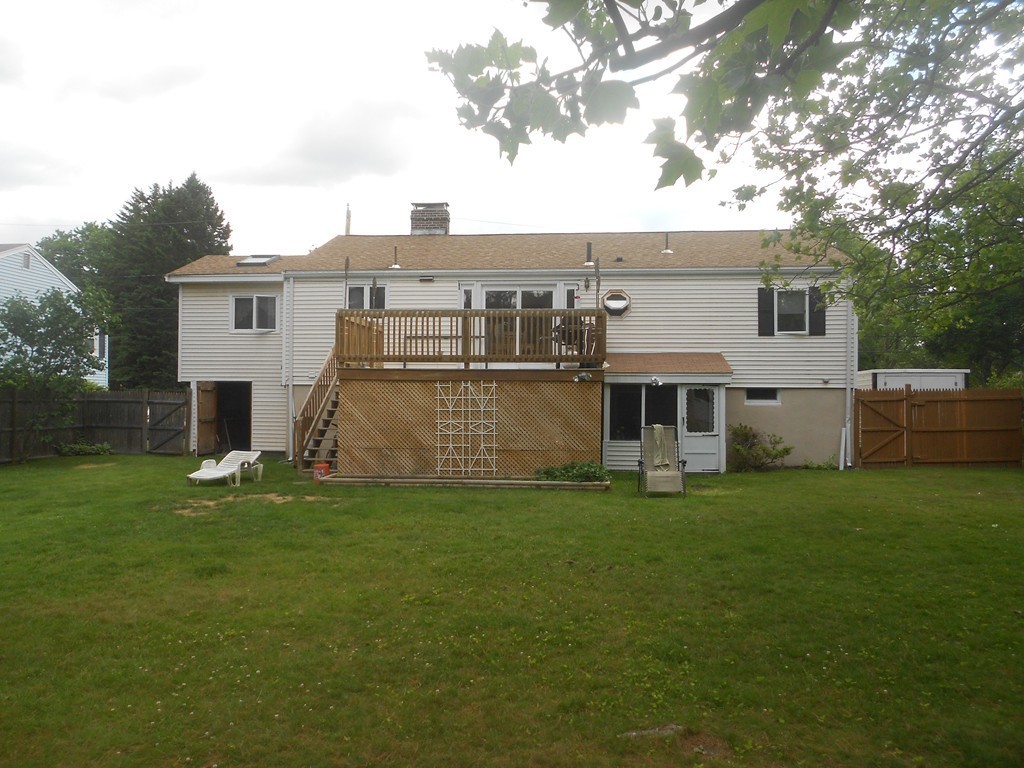 16 Pillings Road Saugus, MA 01906 - Photo 3 of 30 Gallery Image 3