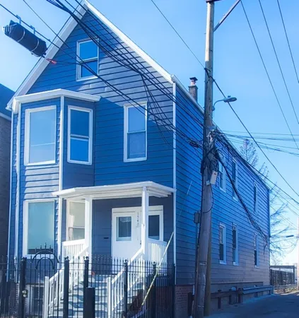 $2,100 | 1540 North Keeler Avenue, Unit 1, Chicago, IL 60651