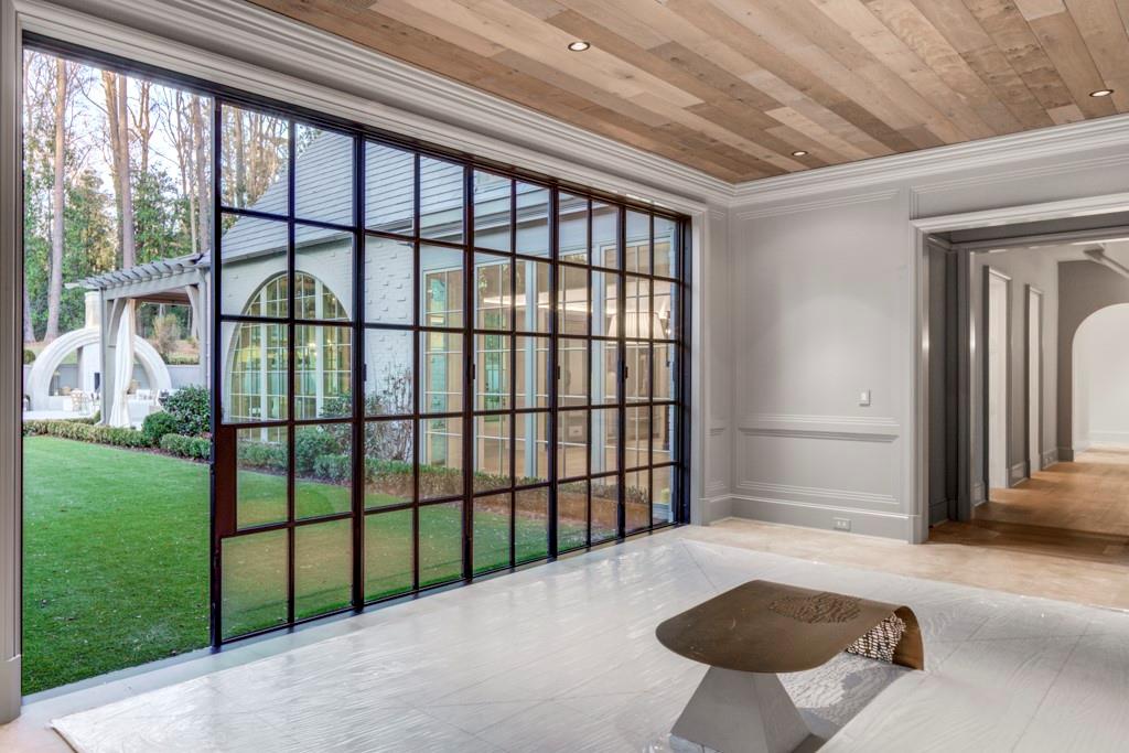 365 King Road Northwest Atlanta, GA 30342 - Photo 19 of 43