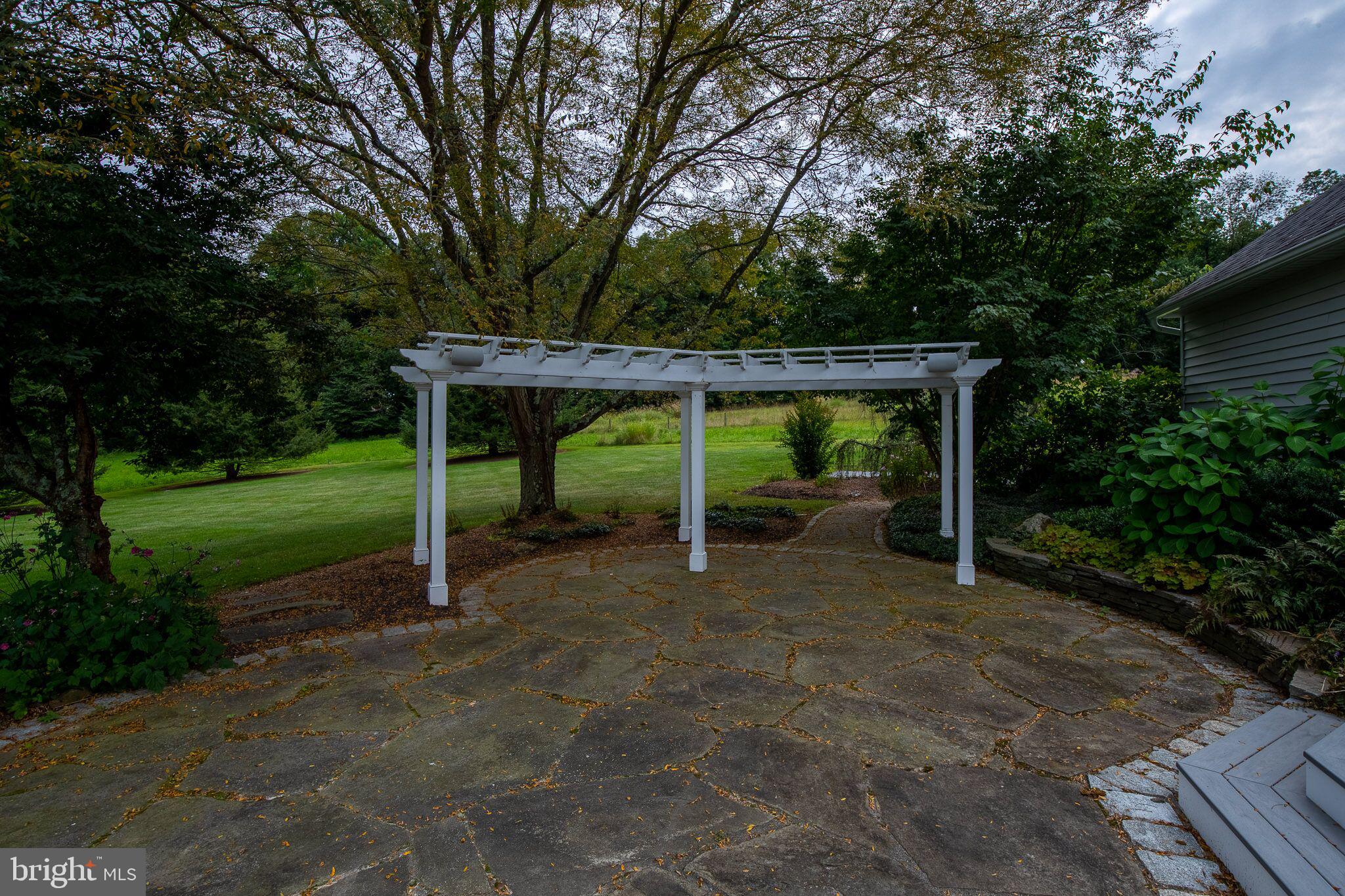 100 Indiantown Road Glenmoore, PA 19343 - Photo 33 of 33 Patio