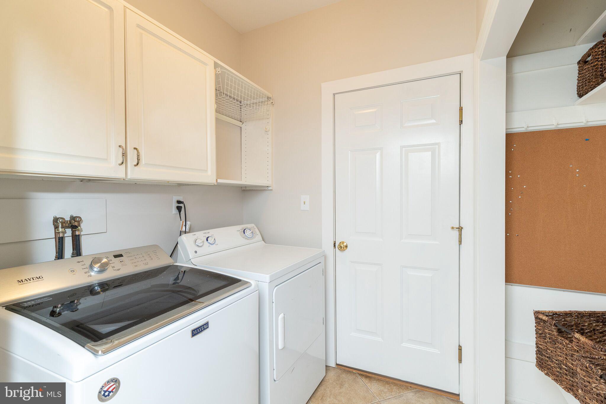 100 Indiantown Road Glenmoore, PA 19343 - Photo 9 of 33 Laundry Room & Door To Garage