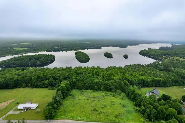 $399,900 | 43 Saint Albans Me 04971, St. Albans, ME 04971