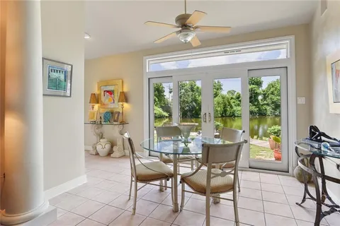 $950,000 | 6 Mary Ridge Court, River Ridge, LA 70123