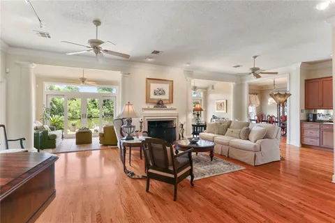 $950,000 | 6 Mary Ridge Court, River Ridge, LA 70123