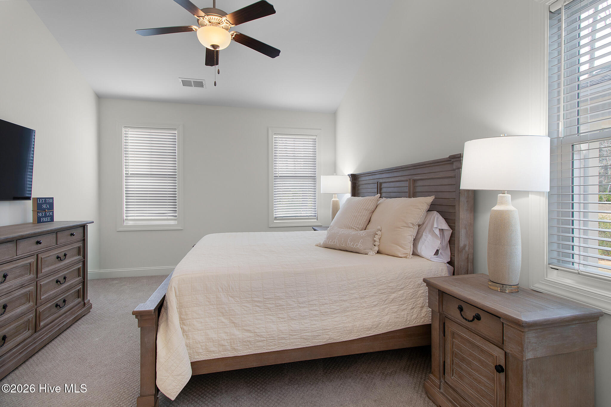 134 Freedom Park Road Beaufort, NC 28516 - Photo 21 of 57 First Floor Primary Suite