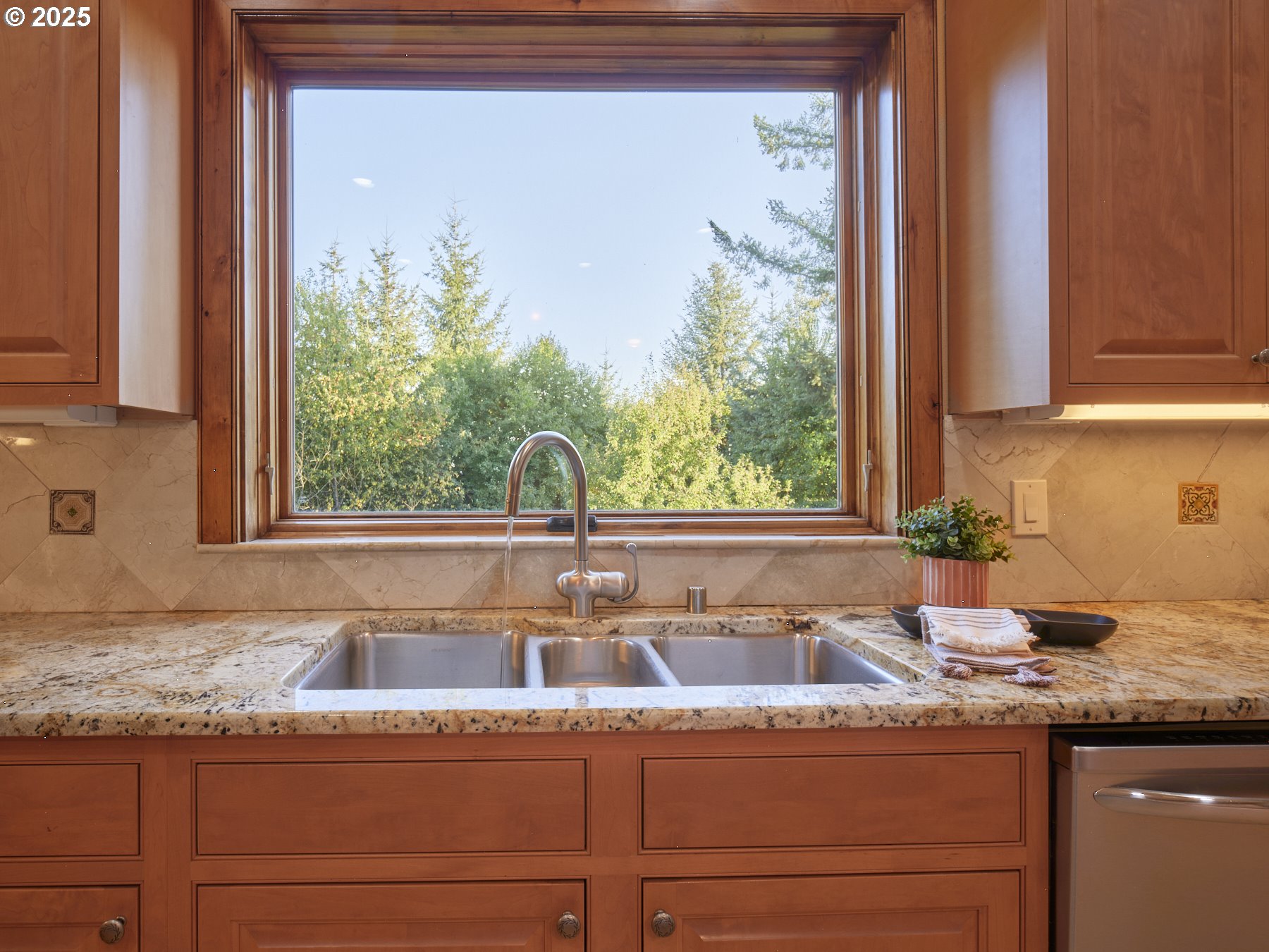 175 Ridgemont Road Woodland, WA 98674 - Photo 10 of 48 Gallery Image 10
