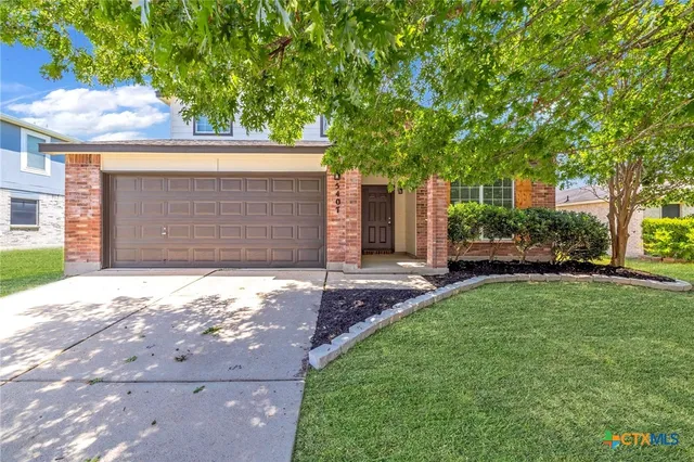 a front view of house with yard