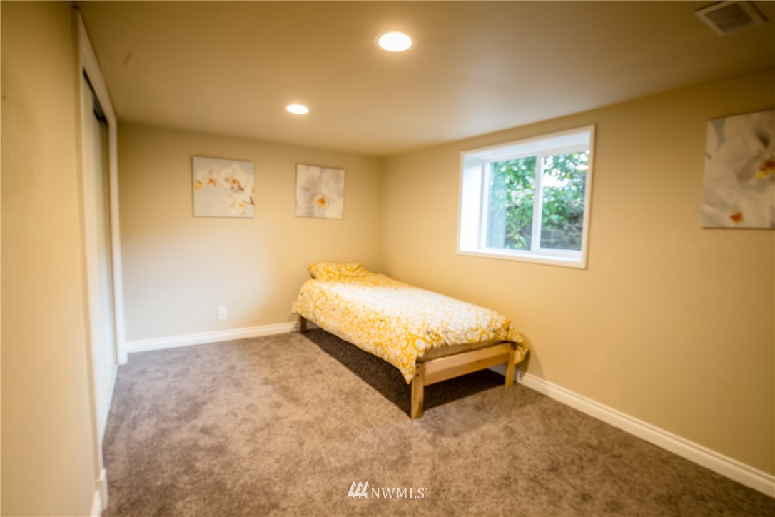 261 Powell Avenue Southwest Renton, WA 98057 - Photo 19 of 24
