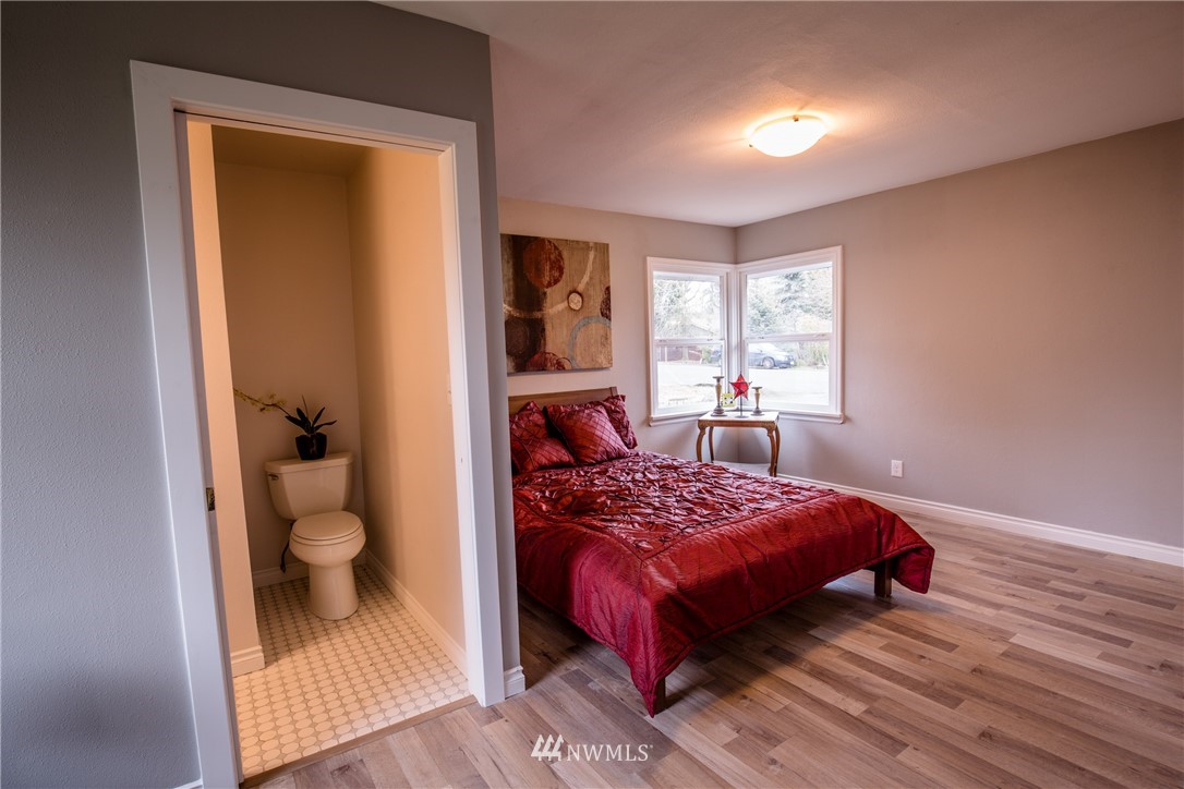 261 Powell Avenue Southwest Renton, WA 98057 - Photo 8 of 24