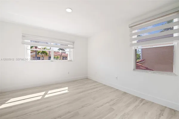 $6,300 | 21012 Northeast 34th Court, Unit 21012, Aventura, FL 33180