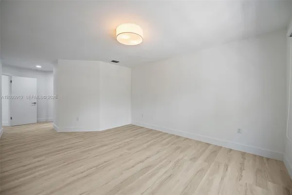 $6,300 | 21012 Northeast 34th Court, Unit 21012, Aventura, FL 33180