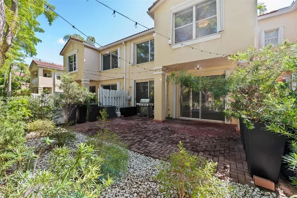 $6,300 | 21012 Northeast 34th Court, Unit 21012, Aventura, FL 33180