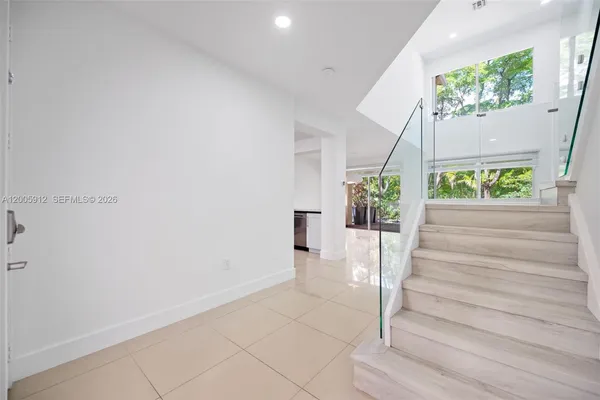 $6,300 | 21012 Northeast 34th Court, Unit 21012, Aventura, FL 33180