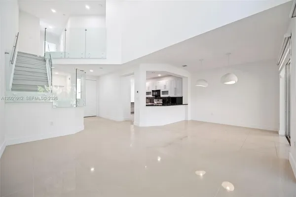 $6,300 | 21012 Northeast 34th Court, Unit 21012, Aventura, FL 33180