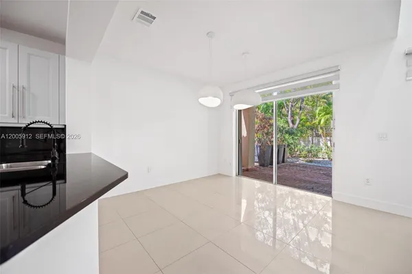 $6,300 | 21012 Northeast 34th Court, Unit 21012, Aventura, FL 33180