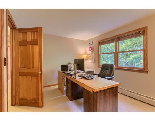 19 Justice Hill Road Sterling, MA 01564 - Photo 20 of 30 a room with furniture and window