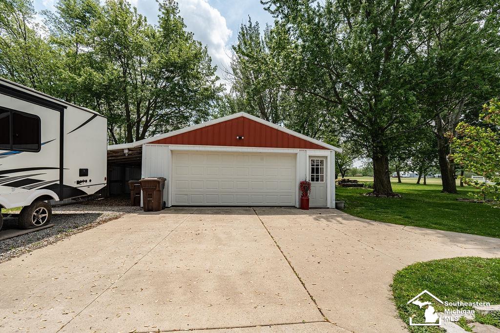 1584 East Newburg Road Carleton, MI 48117 - Photo 7 of 36 50208815-e2c3046f-1dc9-401e-9f64-27c1d1553c42.JPG