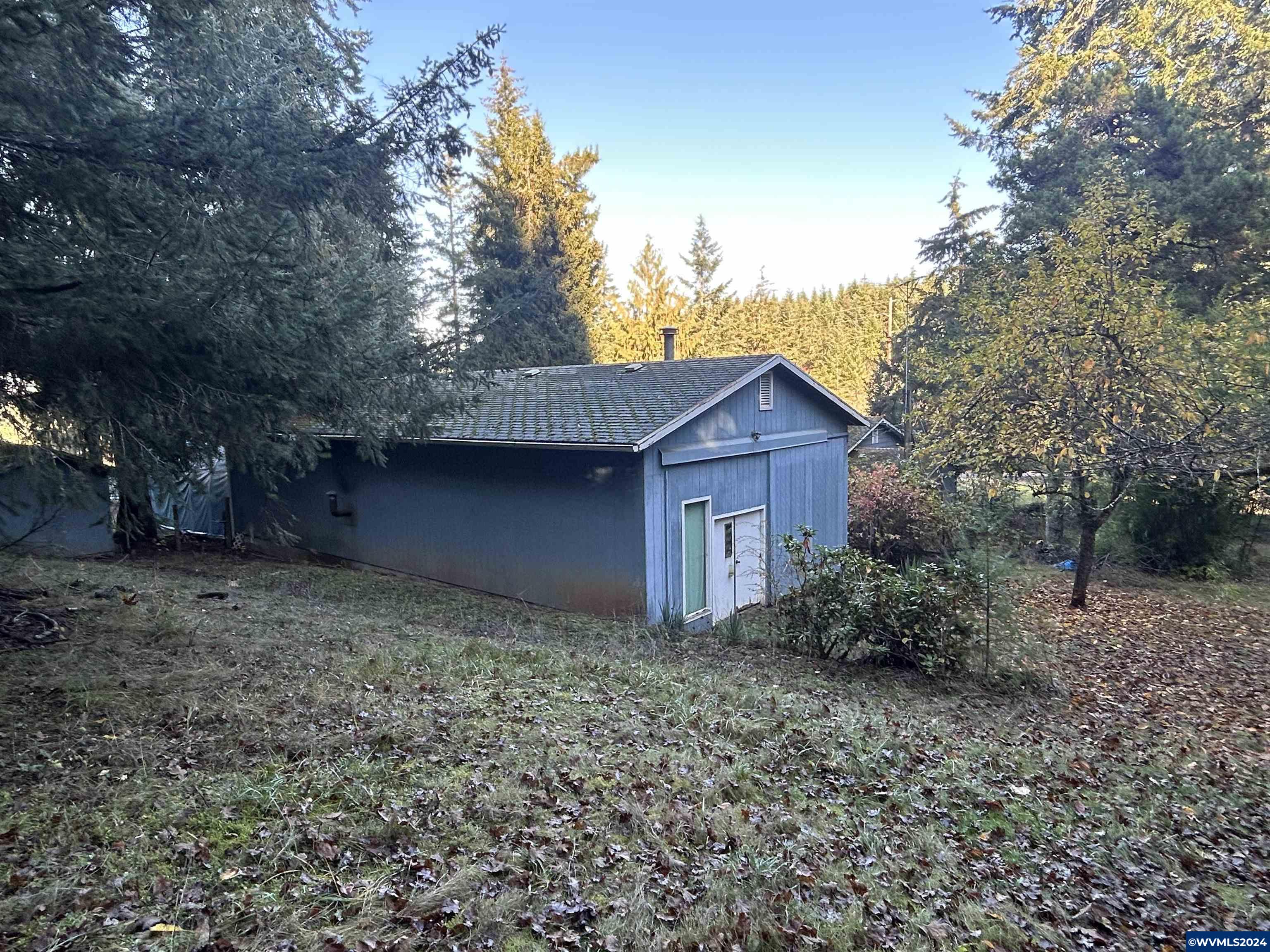 3095 Mistletoe Road Dallas, OR 97338 - Photo 22 of 37