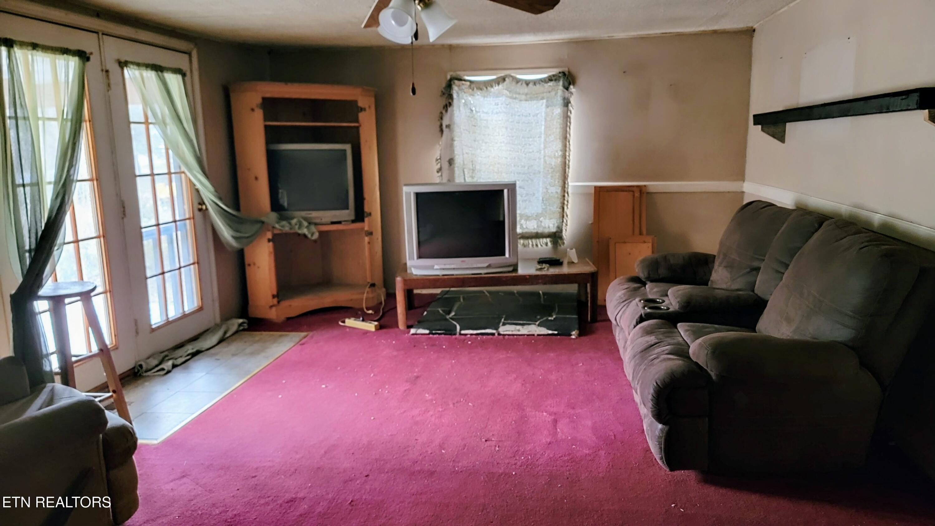 614 Mehaffey Road Powell, TN 37849 - Photo 12 of 14 20260128_135014~2