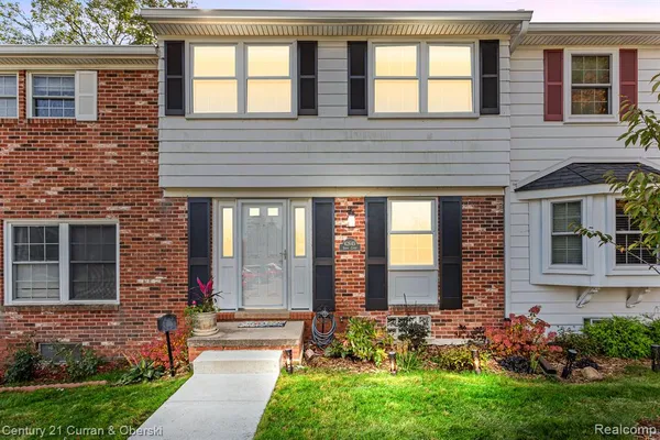 $2,530 | 42645 Savoy Court, Northville, MI 48167