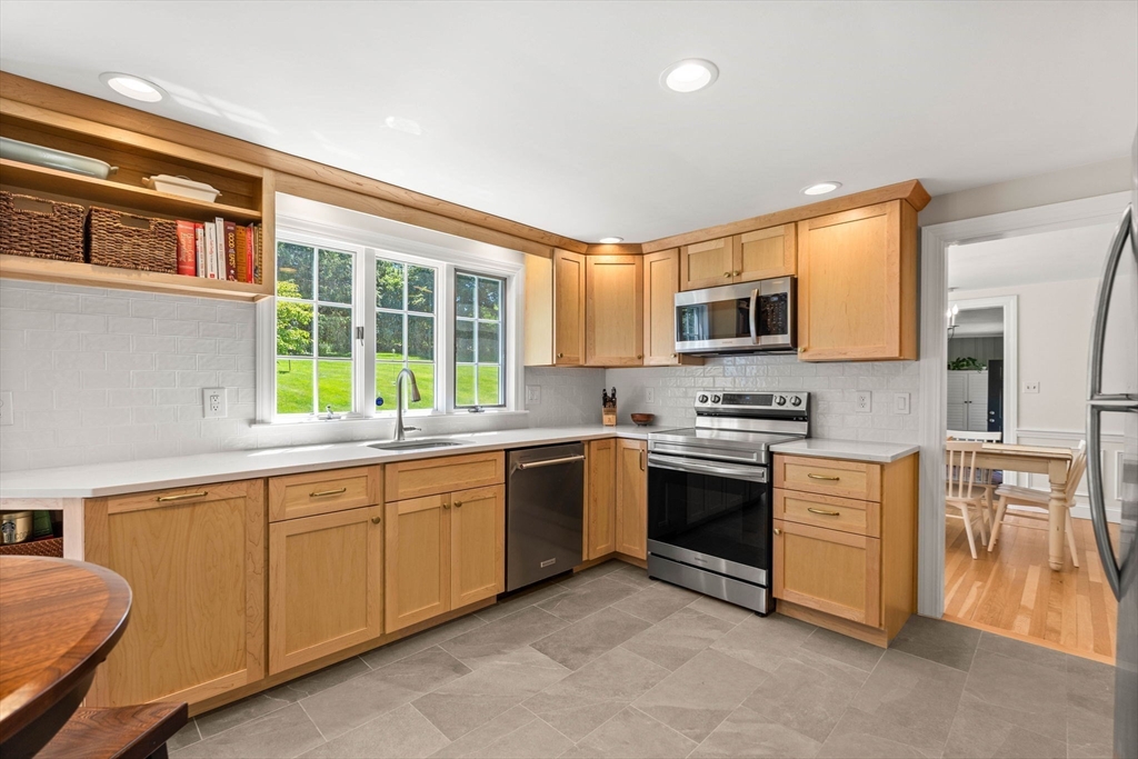 1 Burnham Road Wenham, MA 01984 - Photo 10 of 42 Gallery Image 10